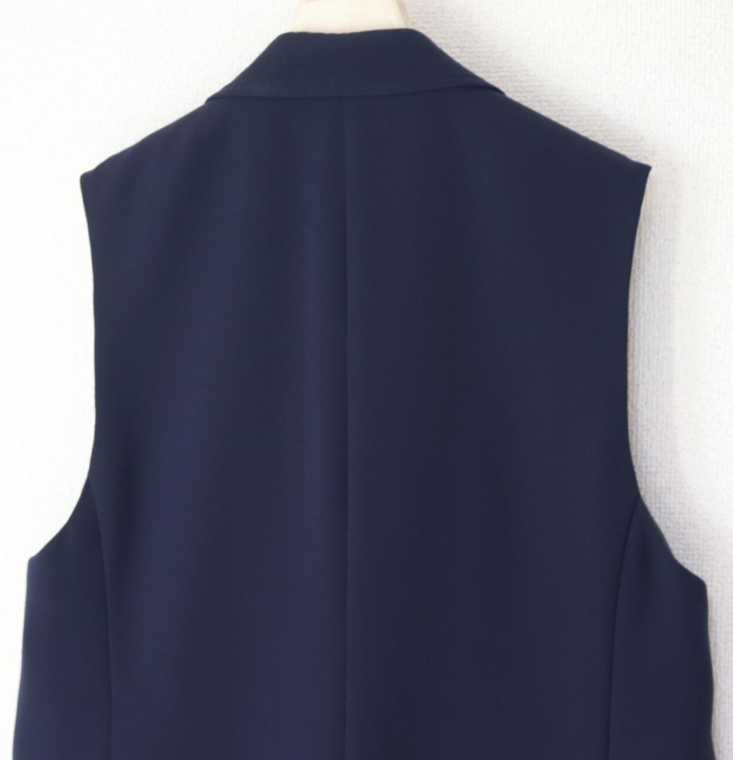 新品タグ付き【23区 ニジュウサンク】オールシーズン ベスト ジレ 紺 38