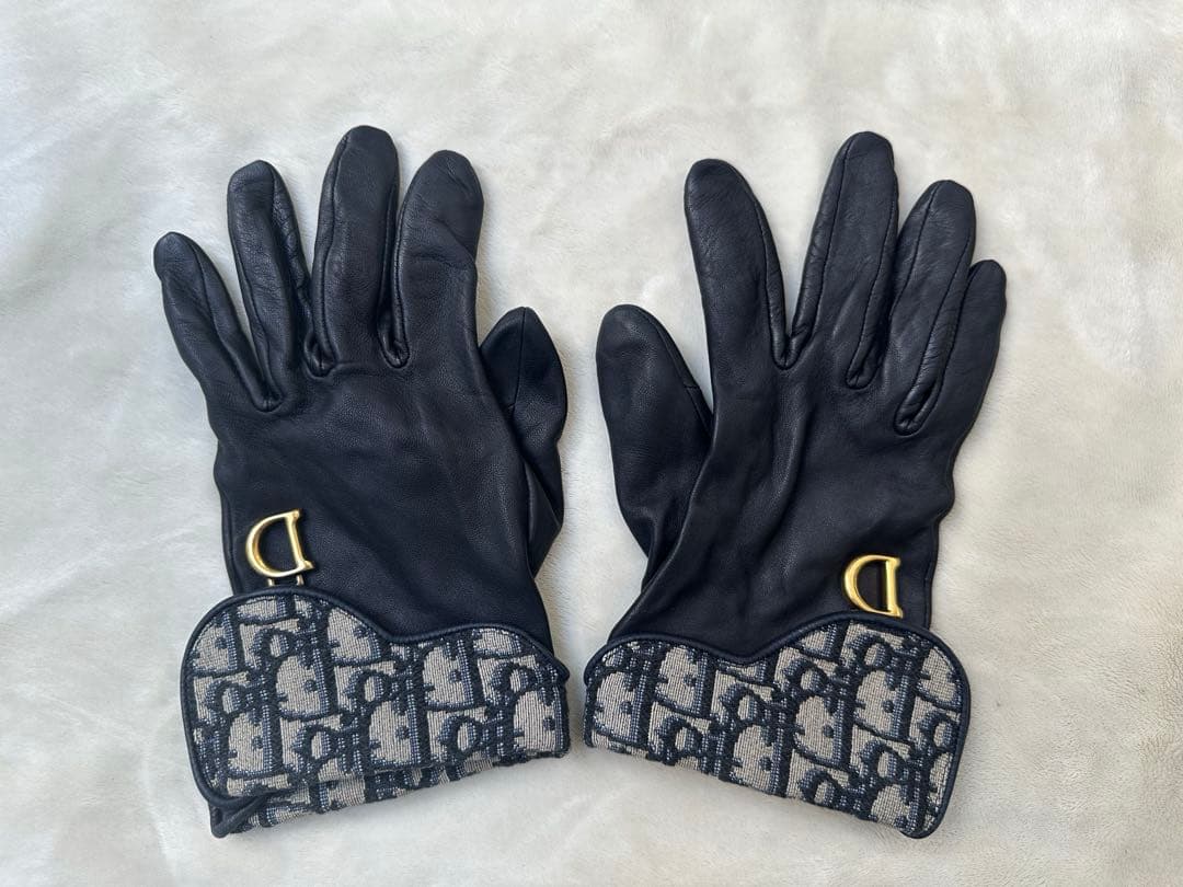 【ゆかりさん専用】DIOR ロゴ付きレザー手袋