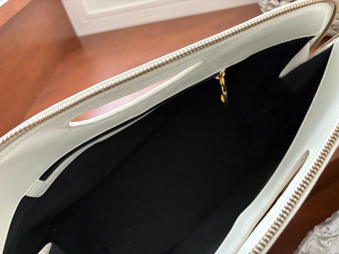 【美品】PELLICOクラッチかごバッグ ホワイトレザー