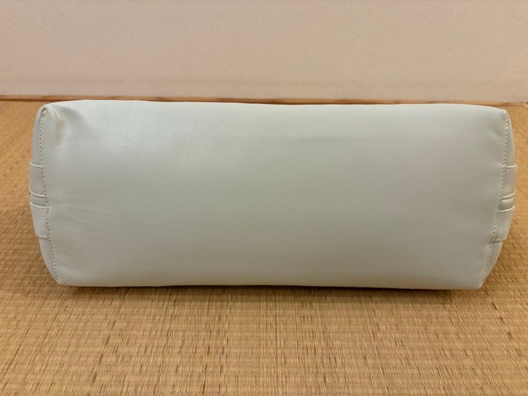 【美品】PELLICOクラッチかごバッグ ホワイトレザー