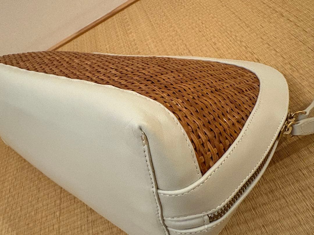 【美品】PELLICOクラッチかごバッグ ホワイトレザー