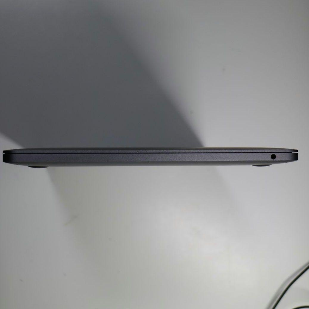 【美品】MacBook Pro 13-inch 2017
