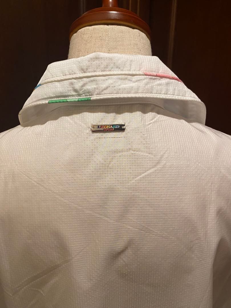 【レオナール 】 ☆新品未使用タグ付き、レインコート