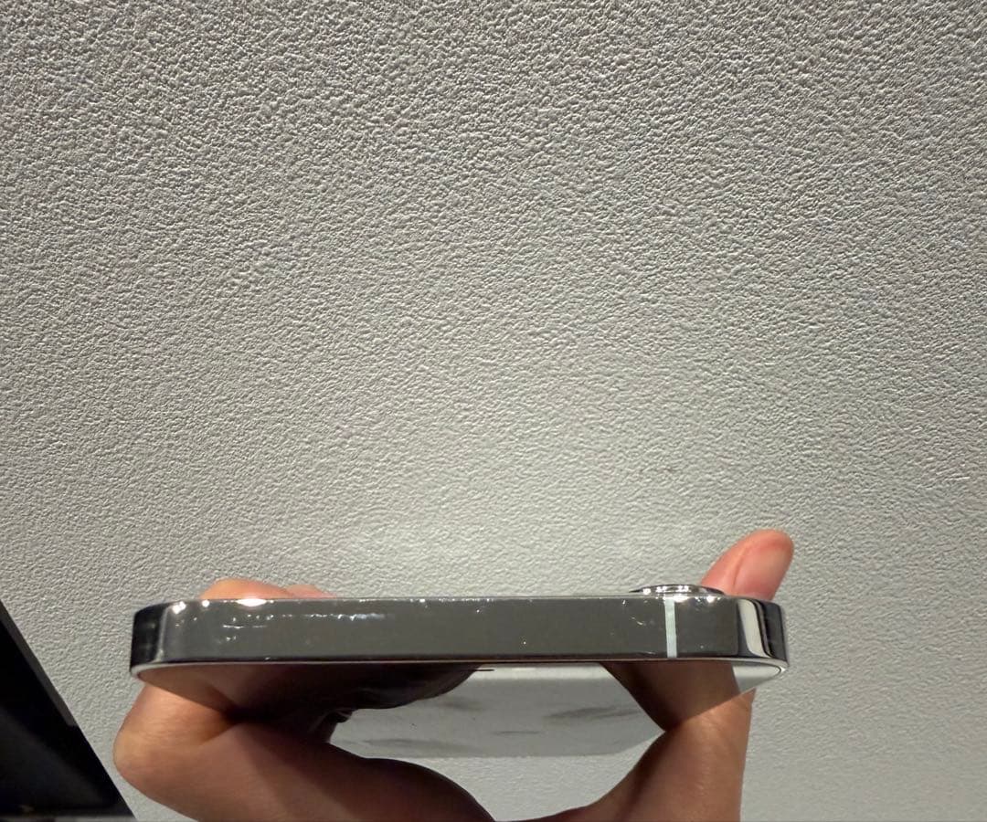 Apple iPhone 12 Pro Max 本体 ホワイト