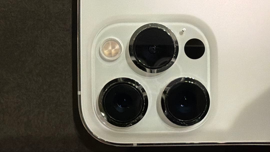 Apple iPhone 12 Pro Max 本体 ホワイト