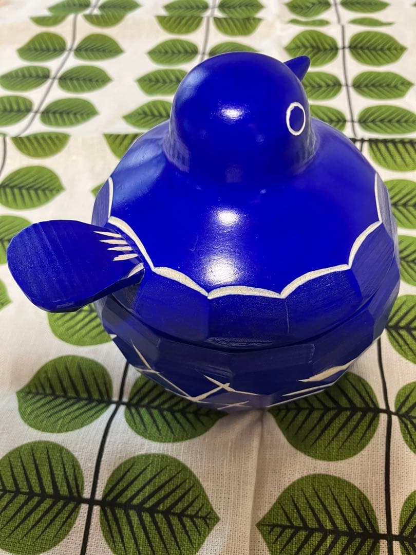 鳩のボンボン入れ（青）カバ材 小物入れ