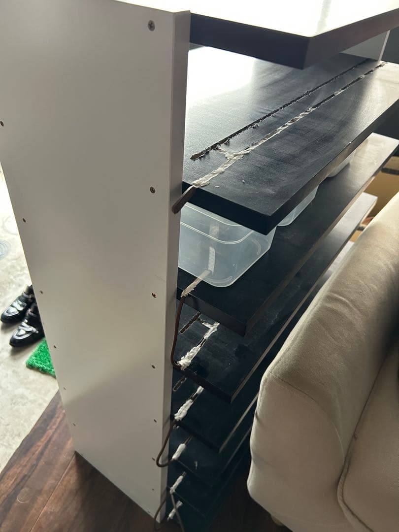 爬虫類　飼育棚　木製7段スネークラック　ダイソーシューズケース28個付。