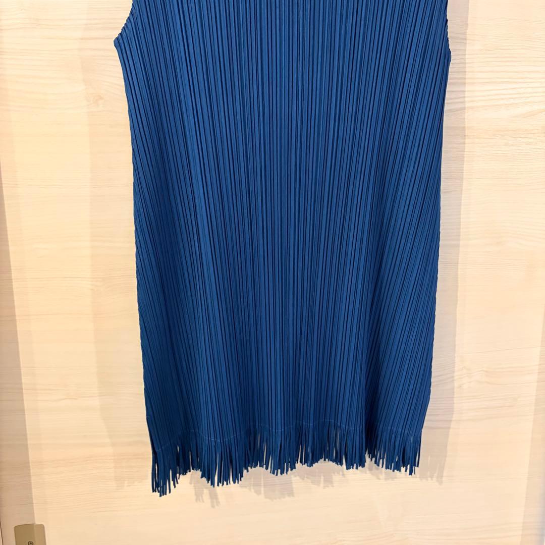 プリーツプリーズ　ブルー系　フリンジ　トップス　美品