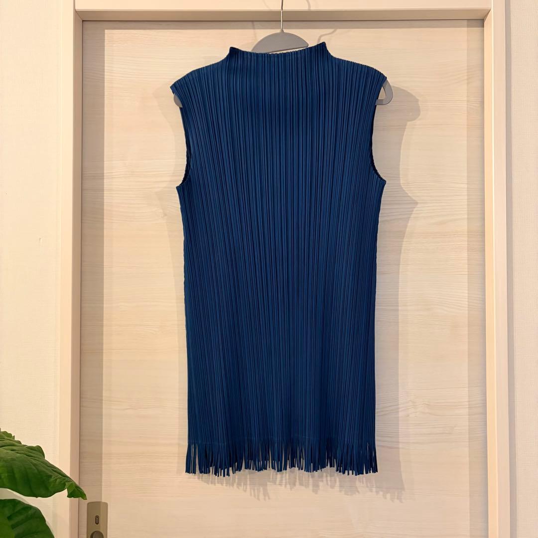 プリーツプリーズ　ブルー系　フリンジ　トップス　美品