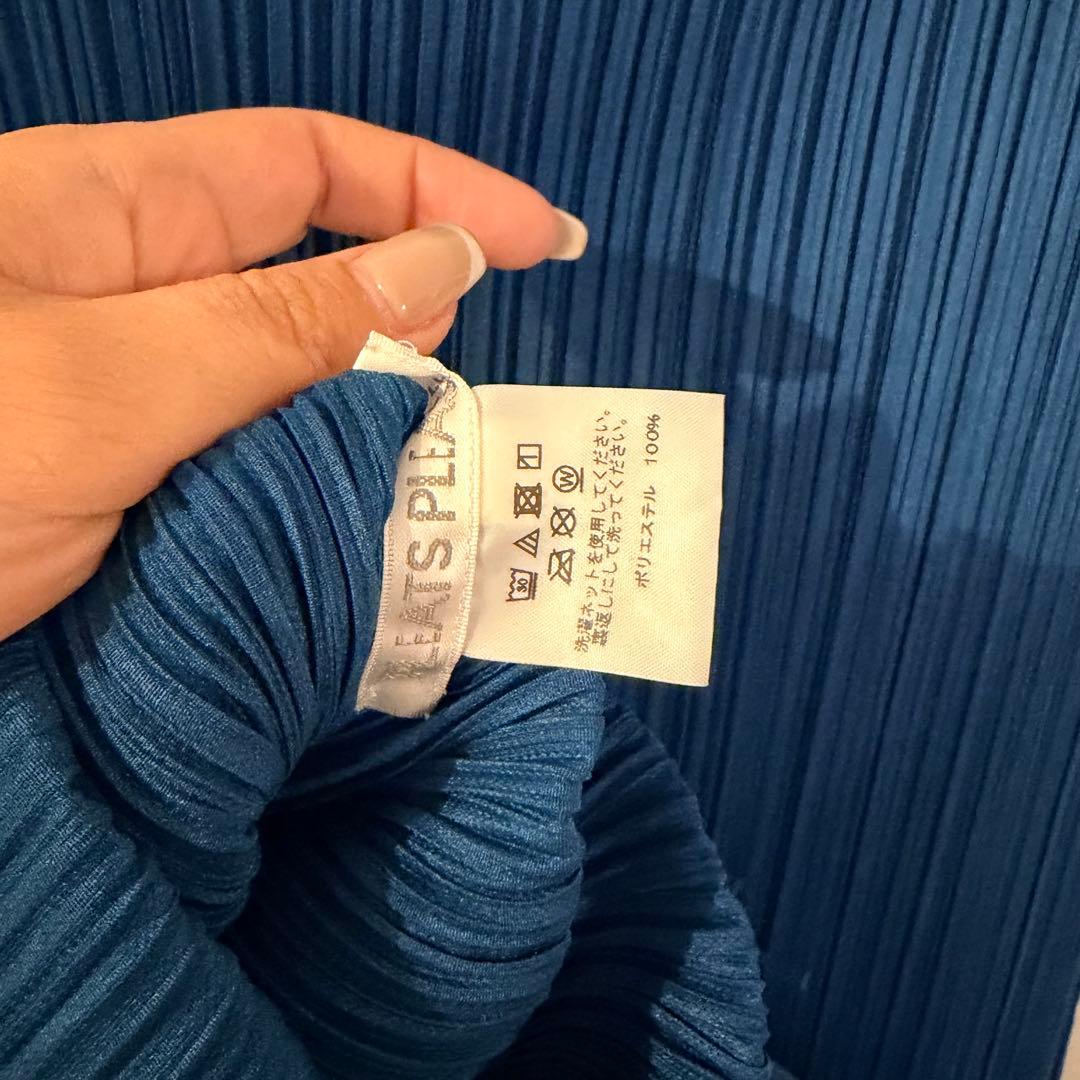 プリーツプリーズ　ブルー系　フリンジ　トップス　美品