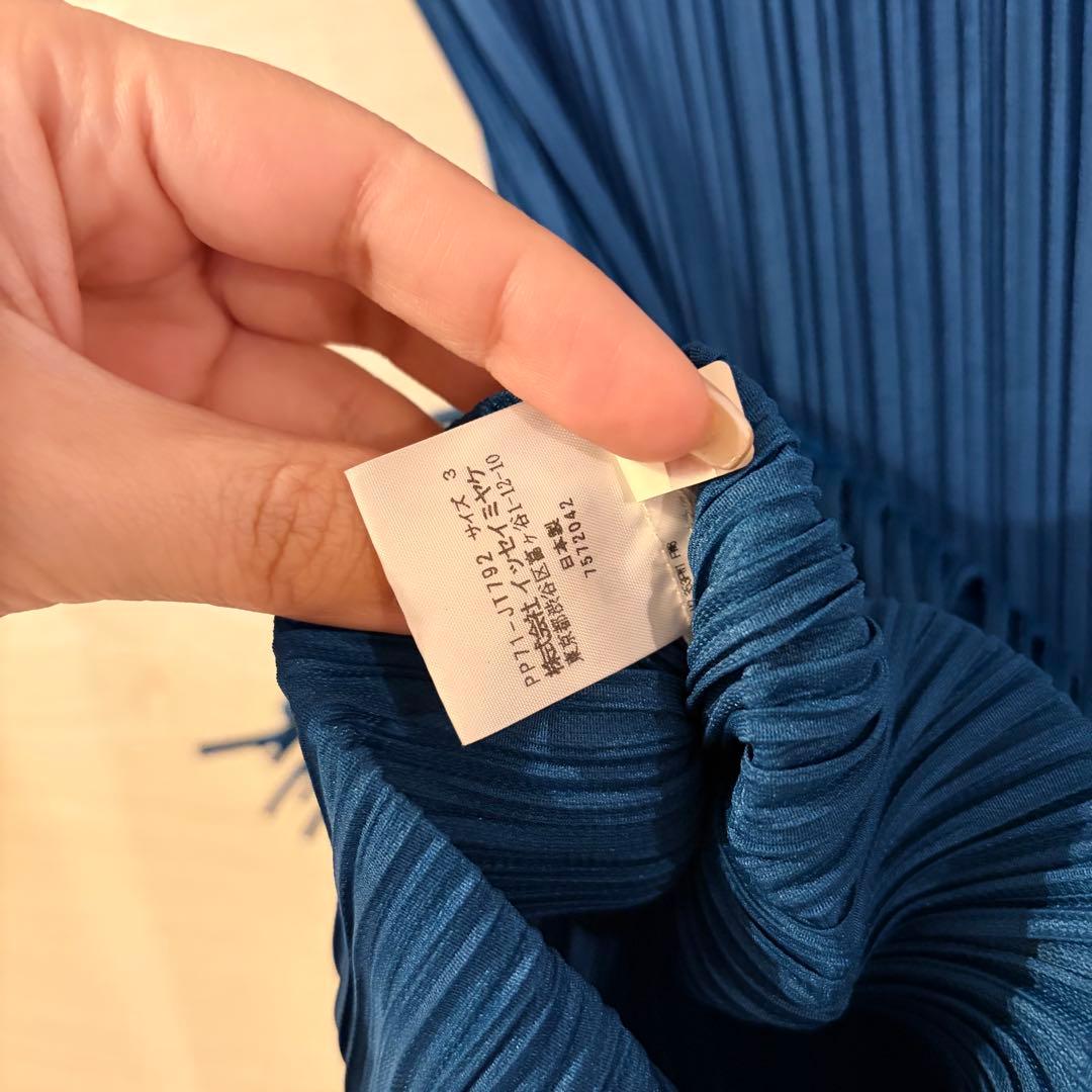 プリーツプリーズ　ブルー系　フリンジ　トップス　美品