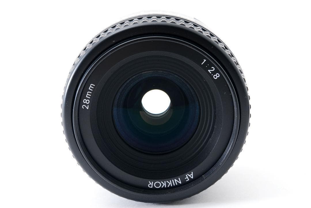 Nikon AF NIKKOR 28mm F2.8 広角単焦点レンズ