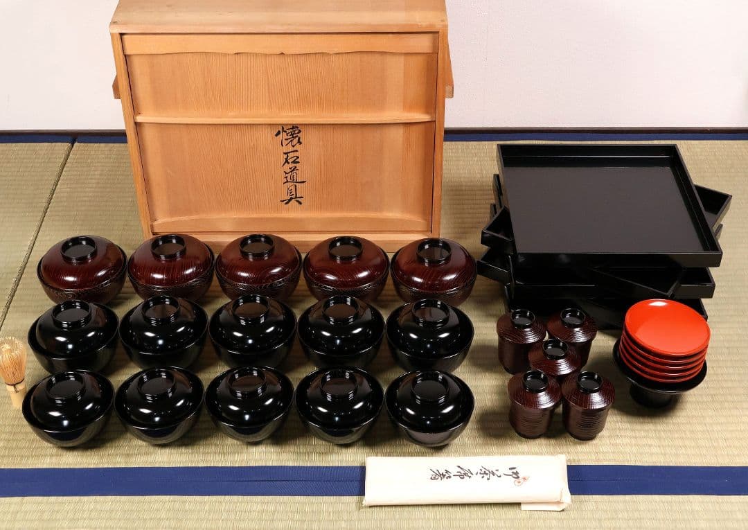良好 懐石道具一式 木製漆器 各種椀 引き盃 盃台 折敷 四方膳 欅 CM183