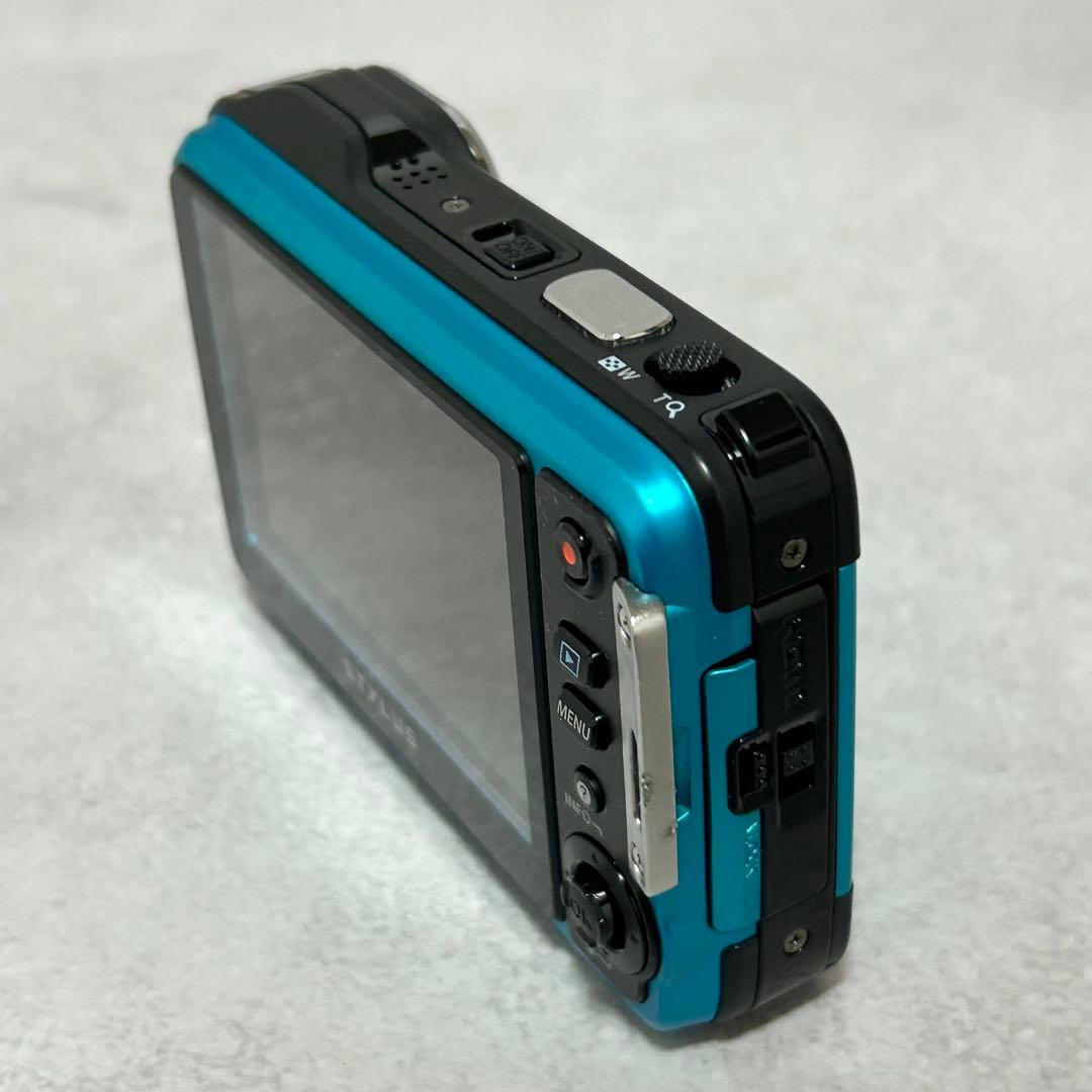 オリンパス TG-625 防水デジタルカメラ　防水　ビデオカメラ　アウトドア