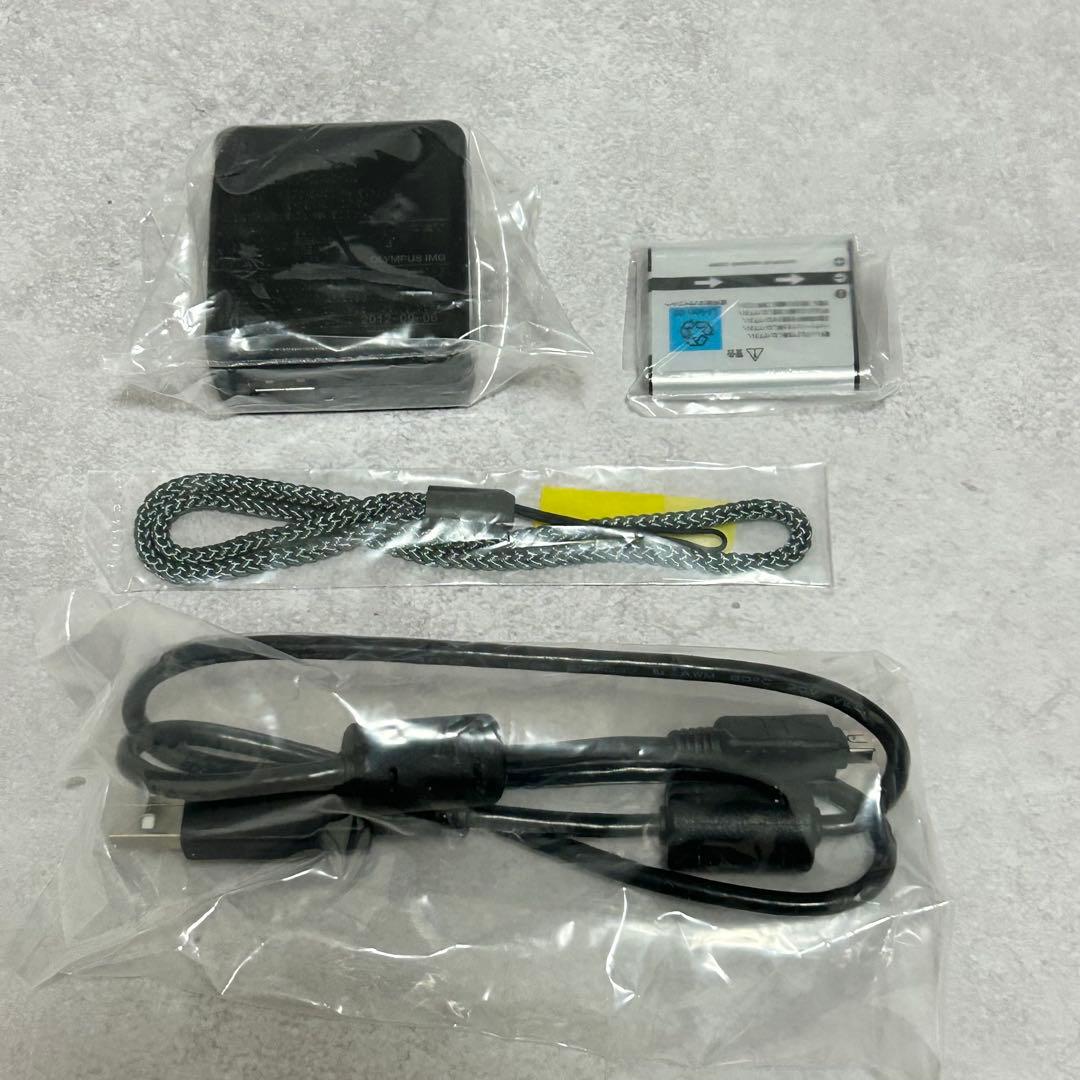 オリンパス TG-625 防水デジタルカメラ　防水　ビデオカメラ　アウトドア