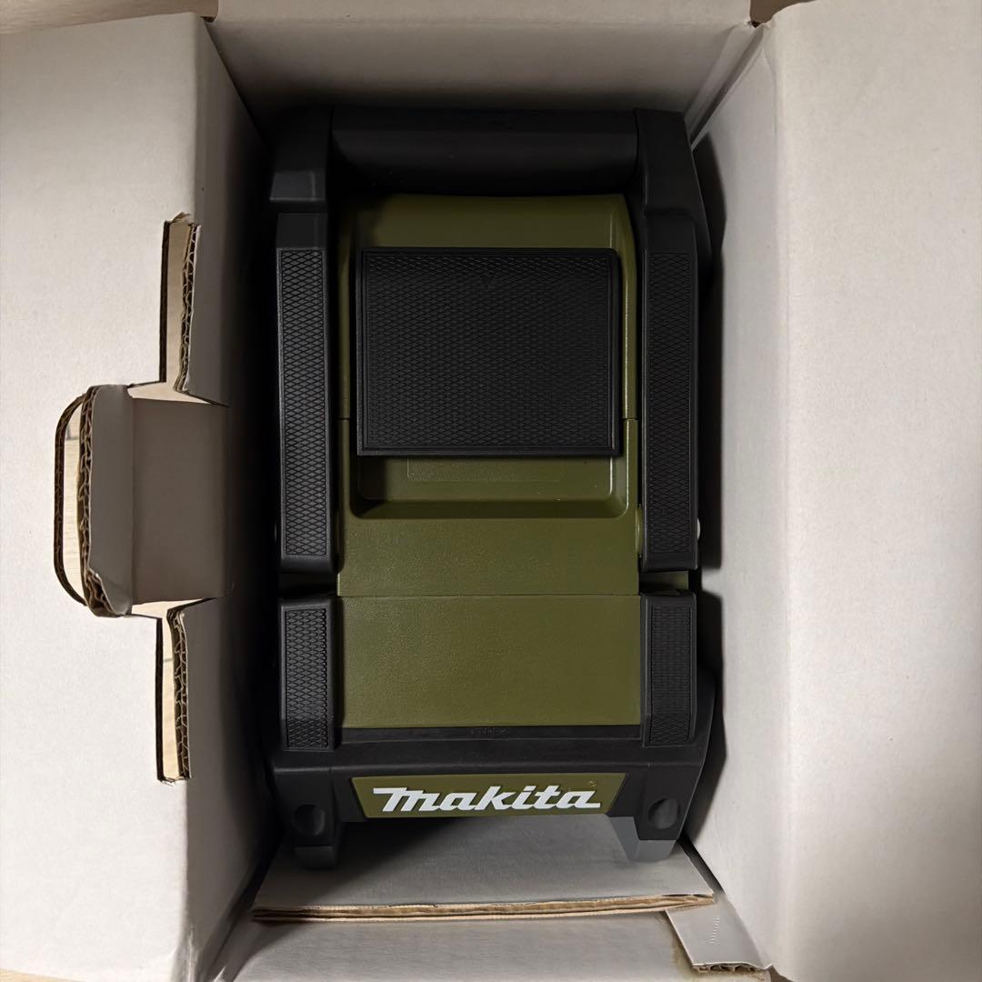 makita 充電式ラジオ MR005GZO オリーブ 新品