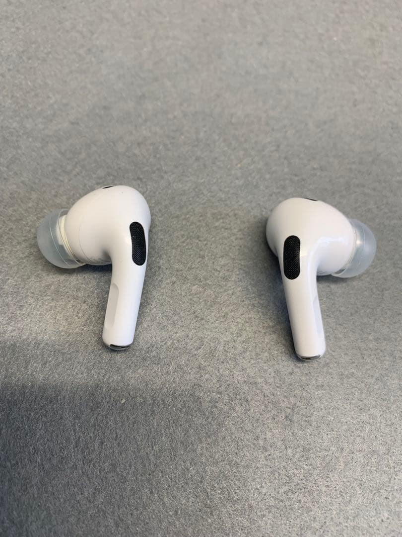 美品 AirPods Pro 第2世代 Lightning充電口