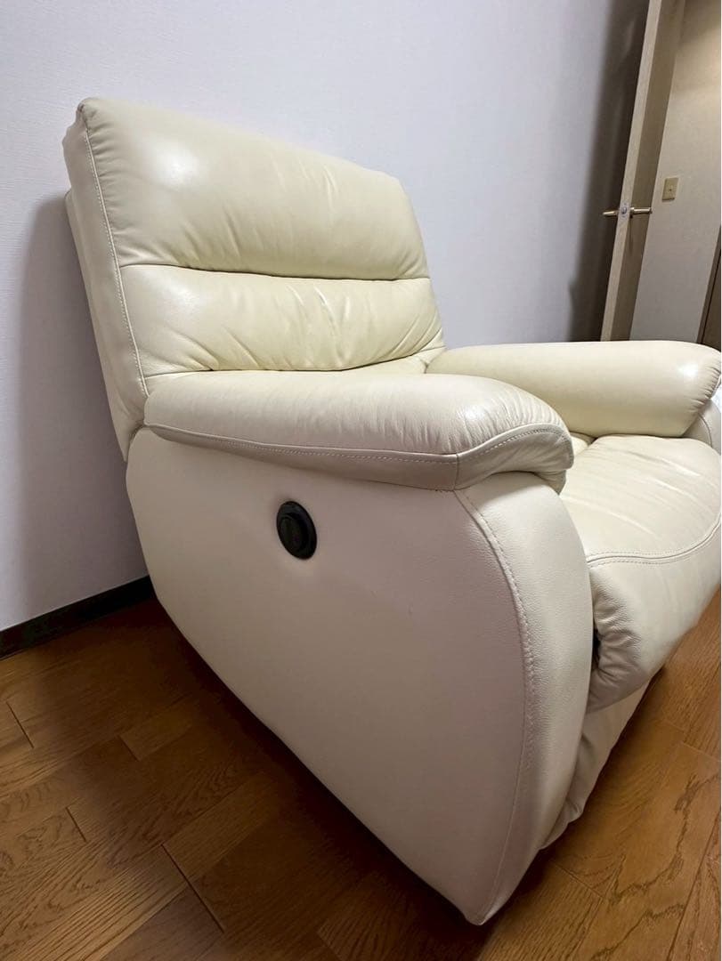 ニトリ製　1人掛け電動リクライニングソファ