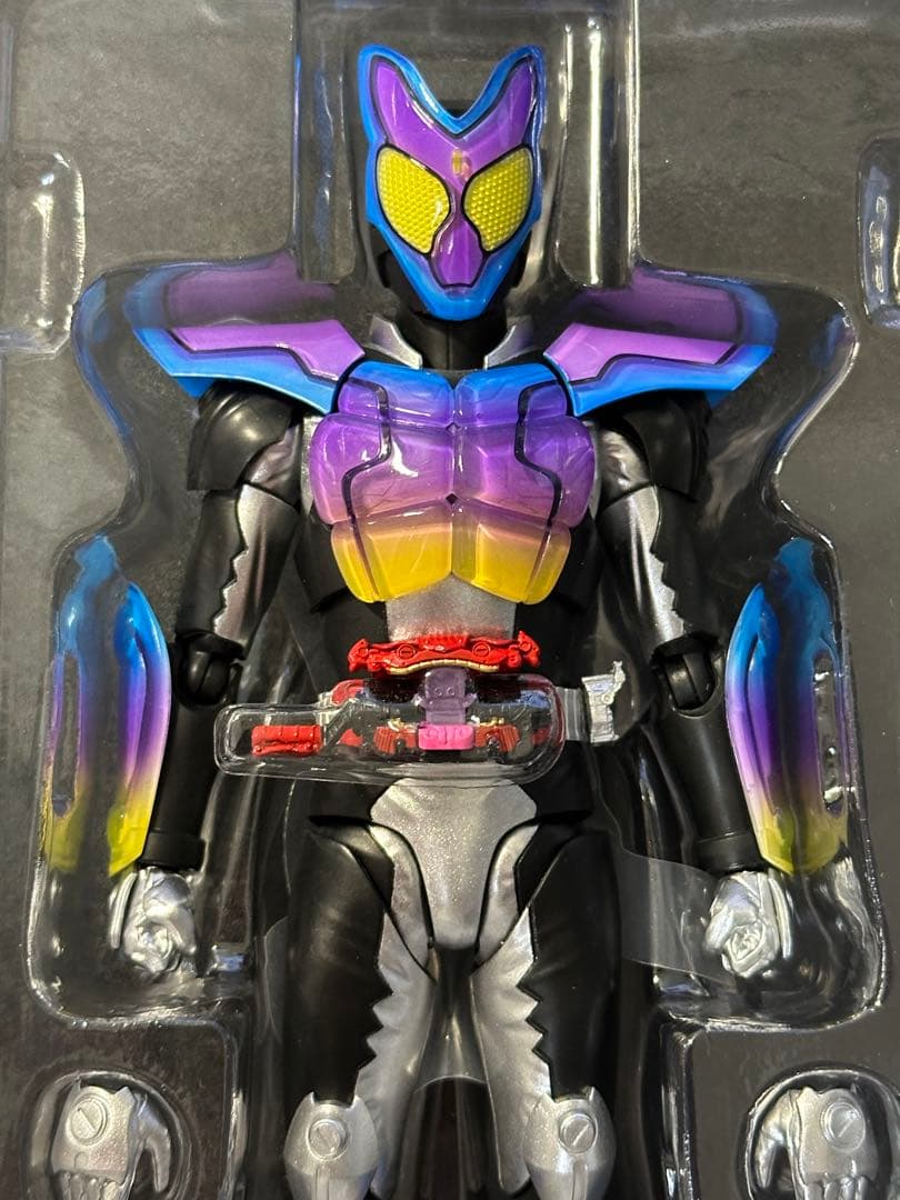 S.H.Figuarts 仮面ライダー ガヴ & ヴァレン セット