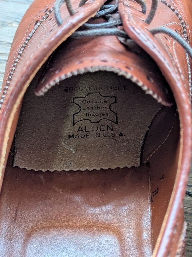 【美USED】Alden 9D セミブローグドレスシューズ／オールデンメダリオン