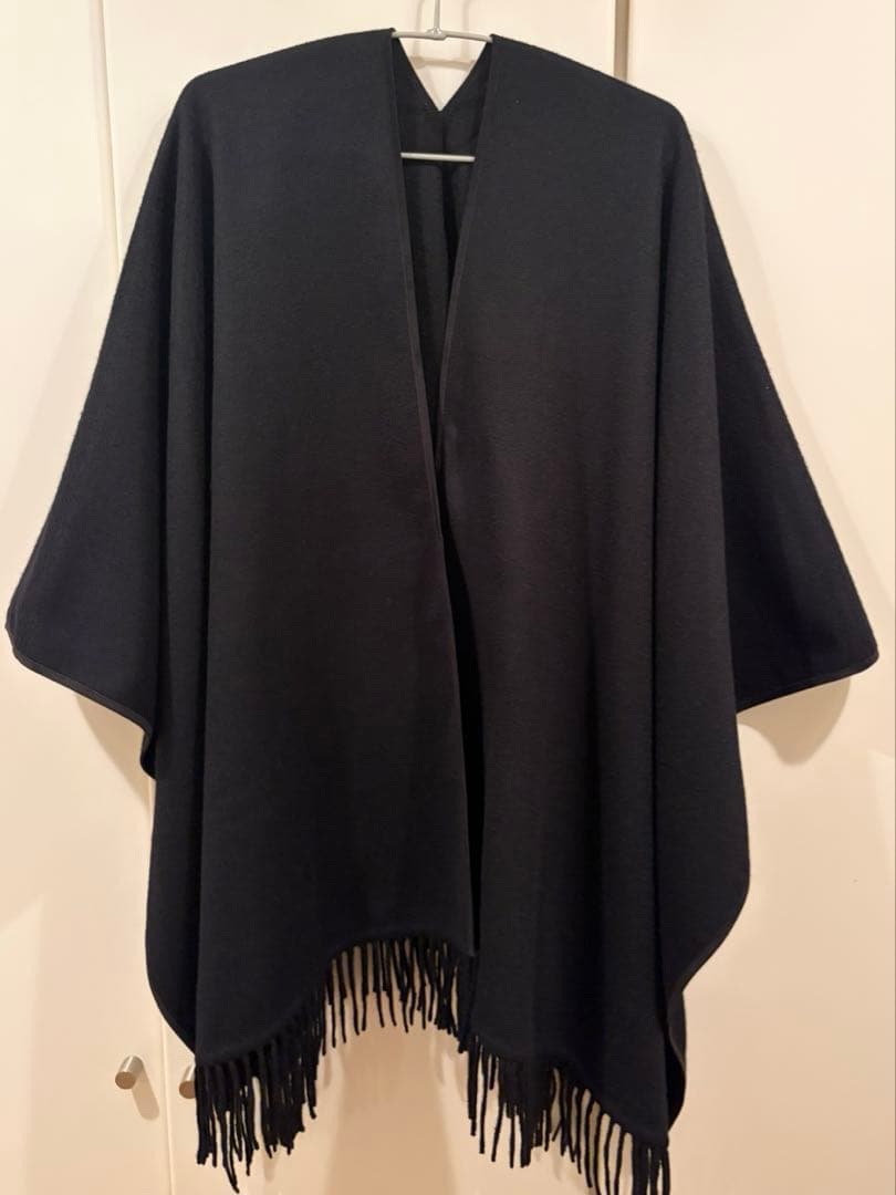 ロロピアーナ　ケープ　カシミヤ100% お値下げ不可です。