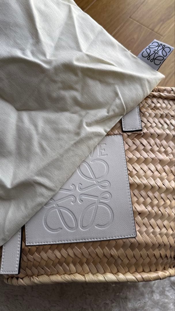 LOEWE バスケットバッグ
