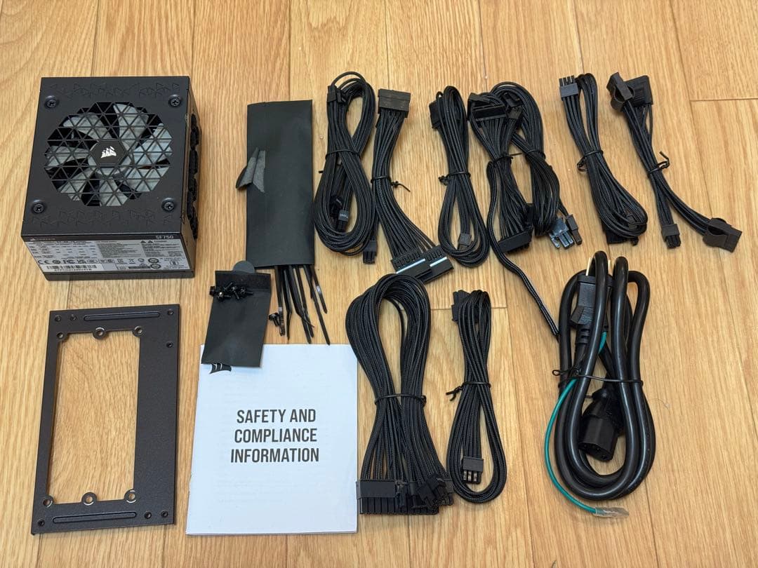 CORSAIR SF750 2024モデル750W SFX規格 PC電源ユニット