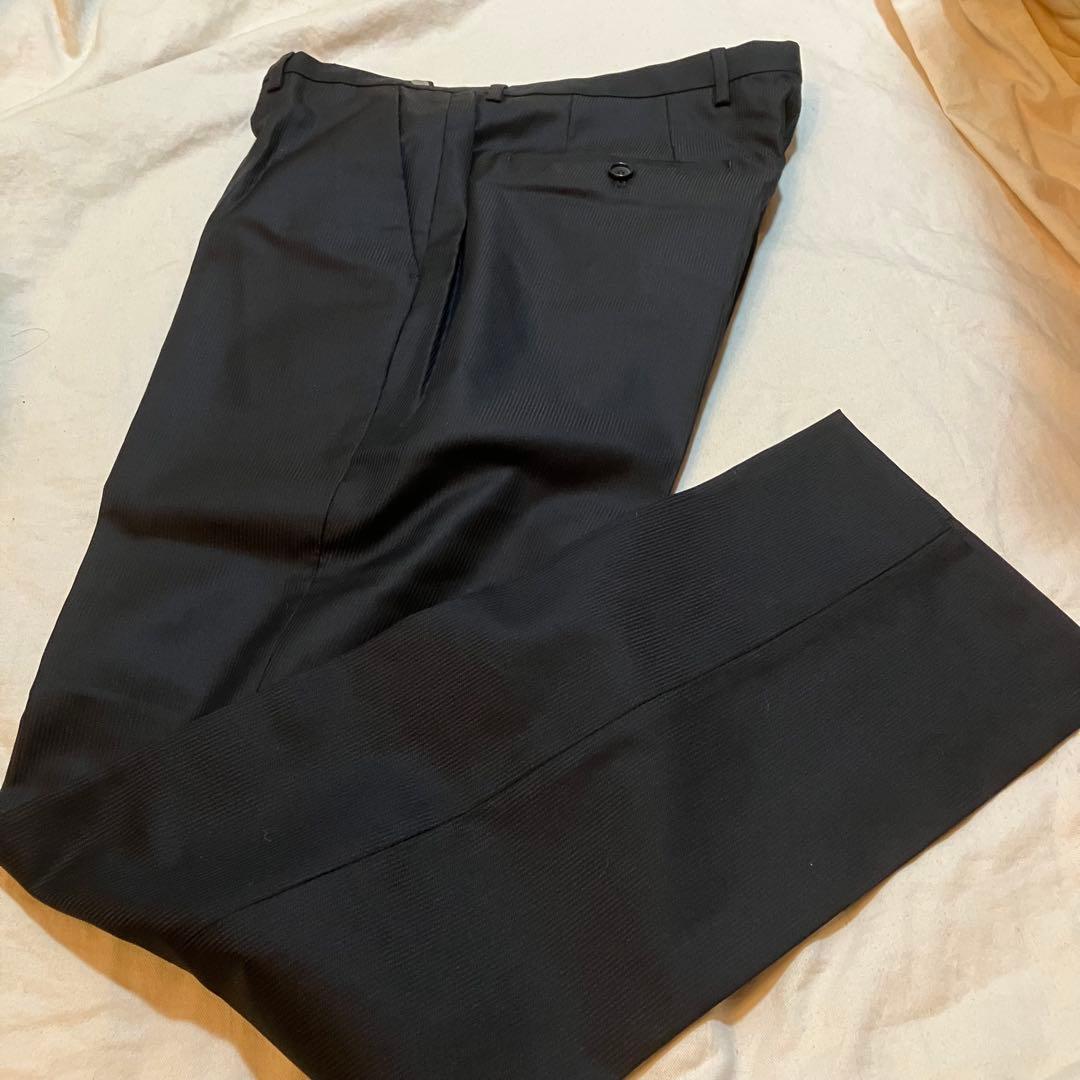 HUGO BOSS ボス黒縞柄ビジネススーツ48サイズ2B(送料込み)タグ付き