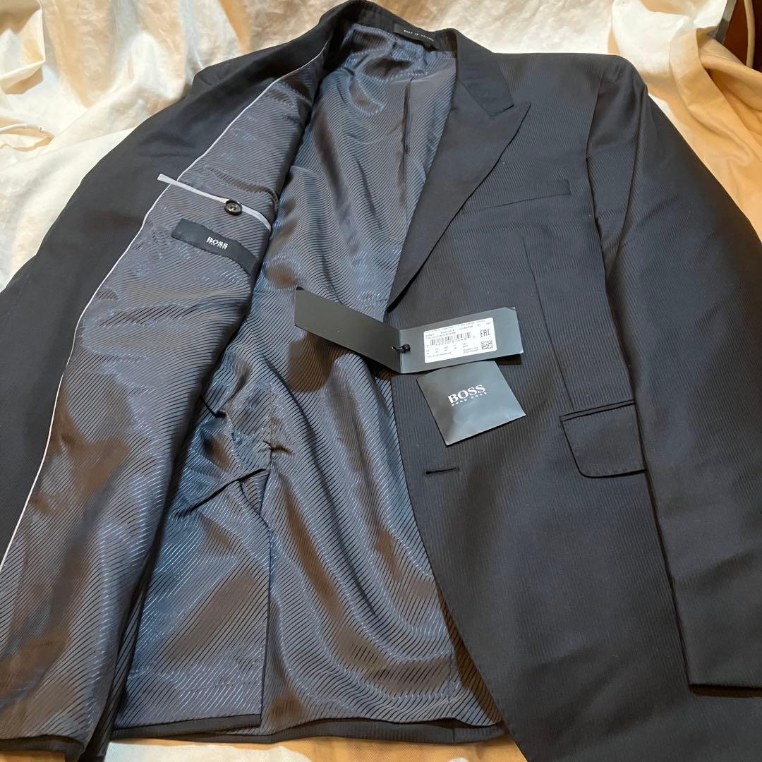 HUGO BOSS ボス黒縞柄ビジネススーツ48サイズ2B(送料込み)タグ付き