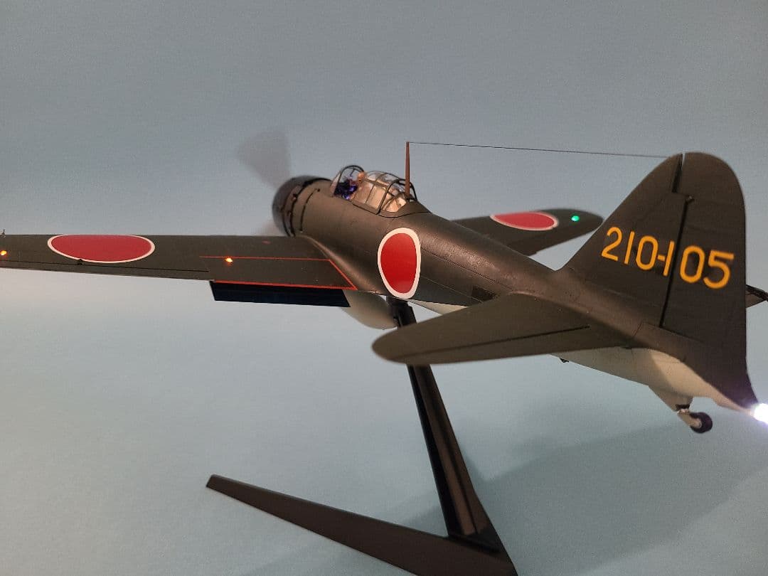 武蔵 タミヤ1/32 零式艦上戦闘機52型 リアルモーターライズ完成品