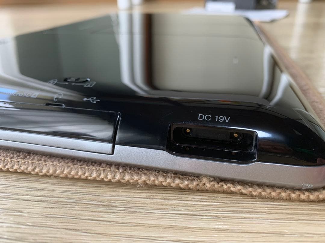 美品 SHARP AQUOS TV機能付き ホームタブレット HC-16TT1