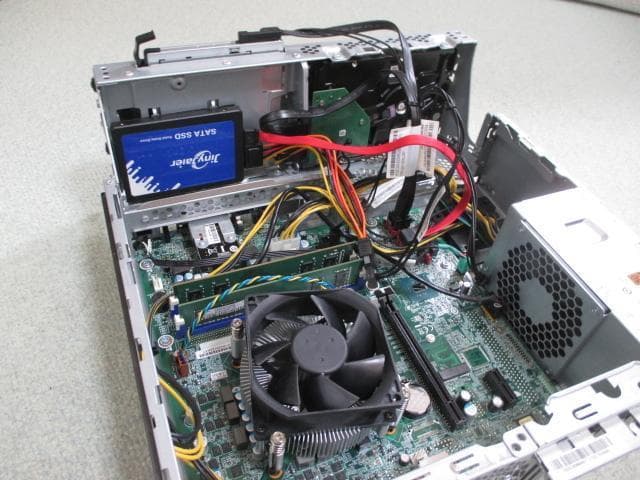 ☆lenovo i3 7100 8GB 新品SSD＋１TB Win10