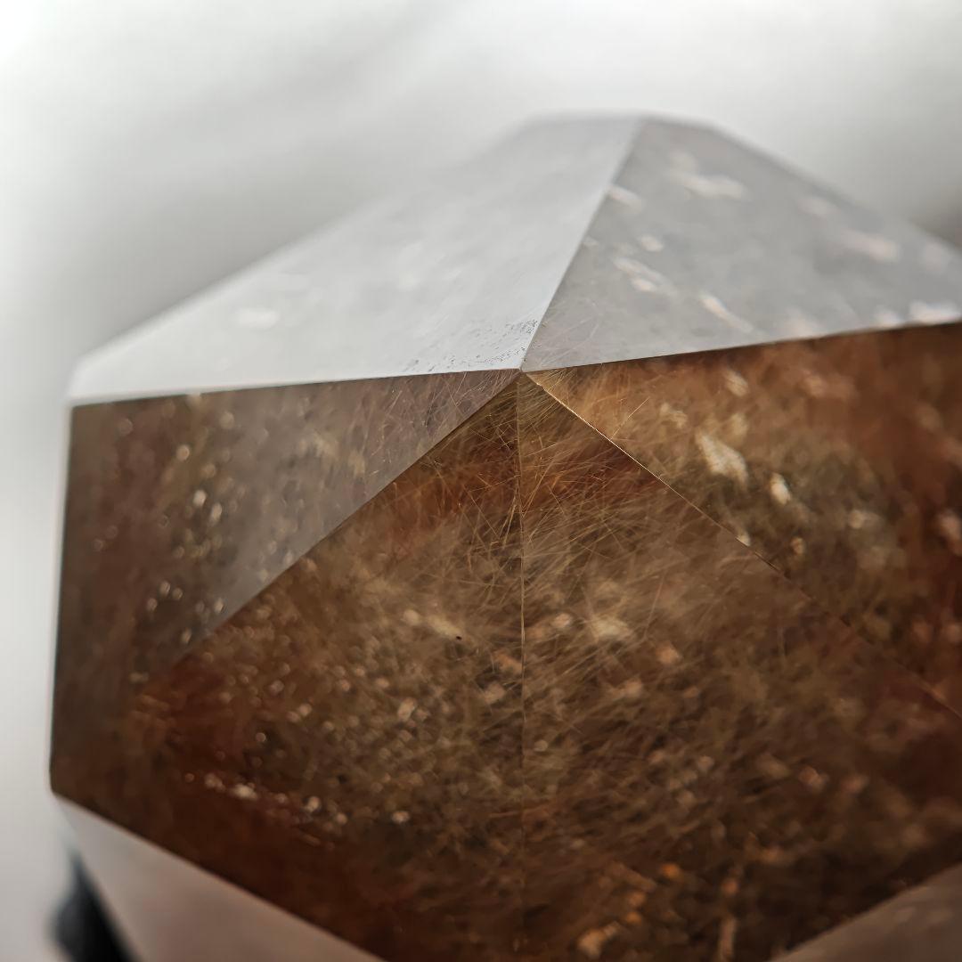 【1キロ超】ゴールドルチルクォーツ クリスタルタワー 天然石 金針