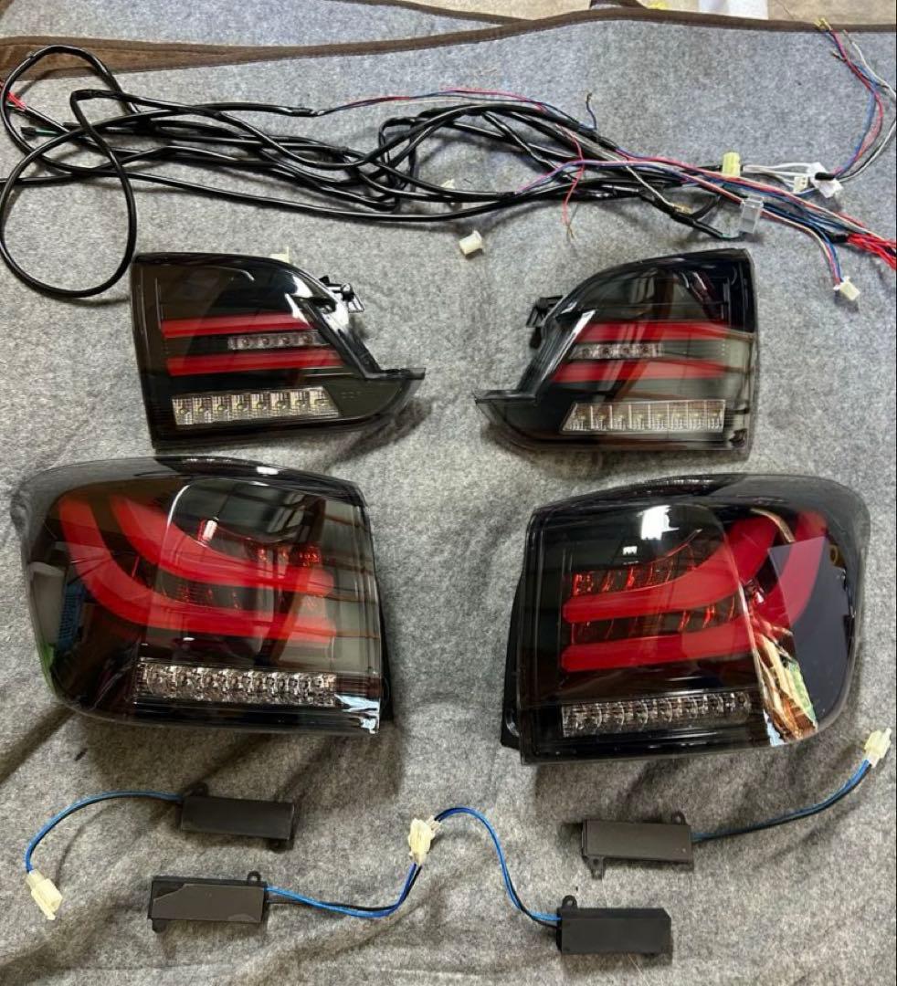 レヴォーグ　VM コラゾン　テールランプ