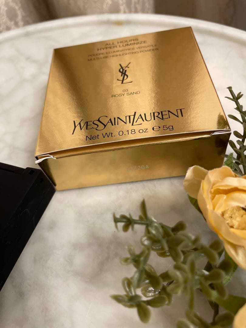 イブサンローラン　オールアワーズハイパールミナイザー03