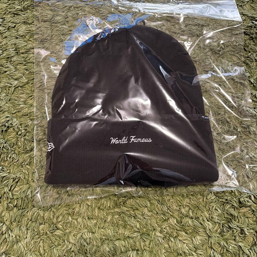 Supreme ニット帽 黒 World Famous刺繍