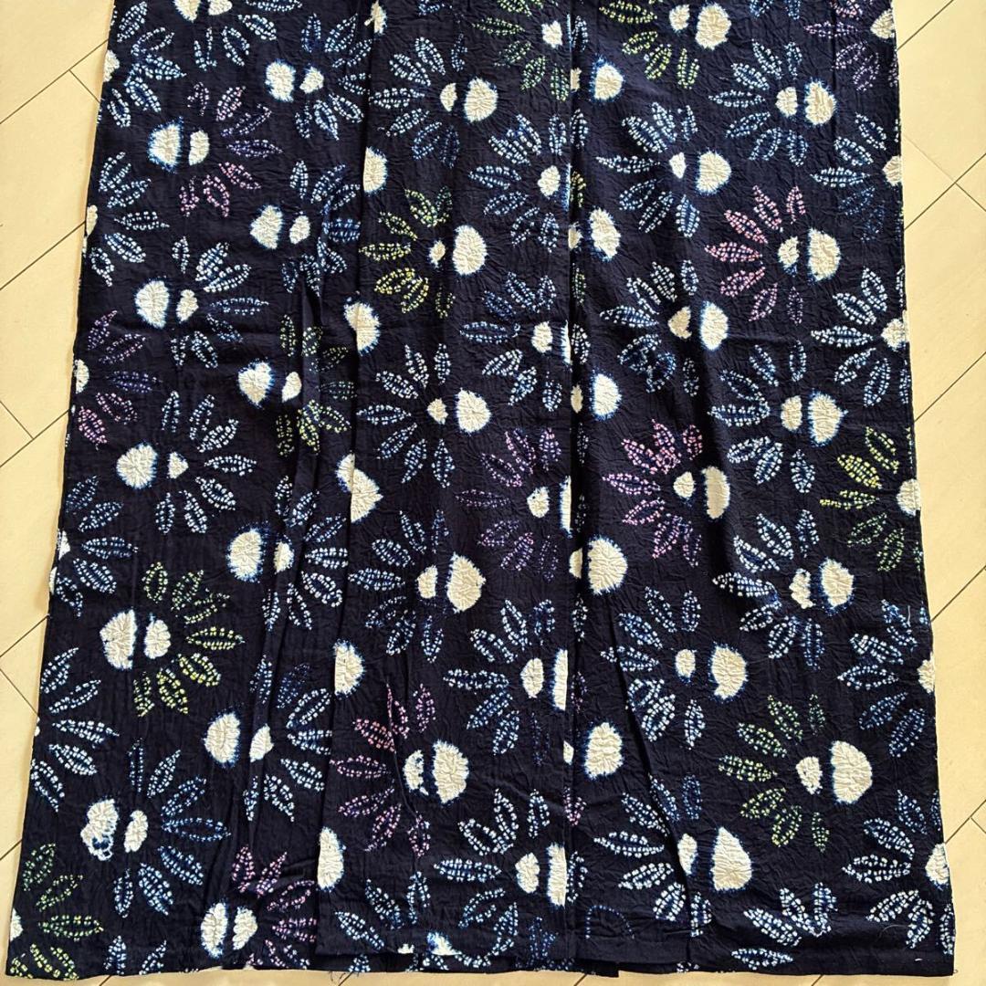 ■E4251■美品■木綿■有松鳴海絞り　藍染に黄色とピンク　花模様　浴衣■裄63