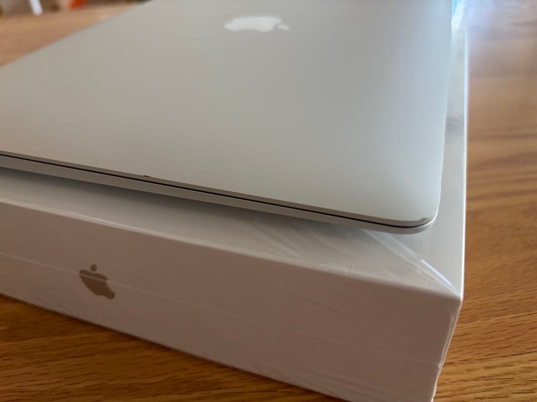 MacBookAir A2179（2020年モデル） 13インチ シルバー