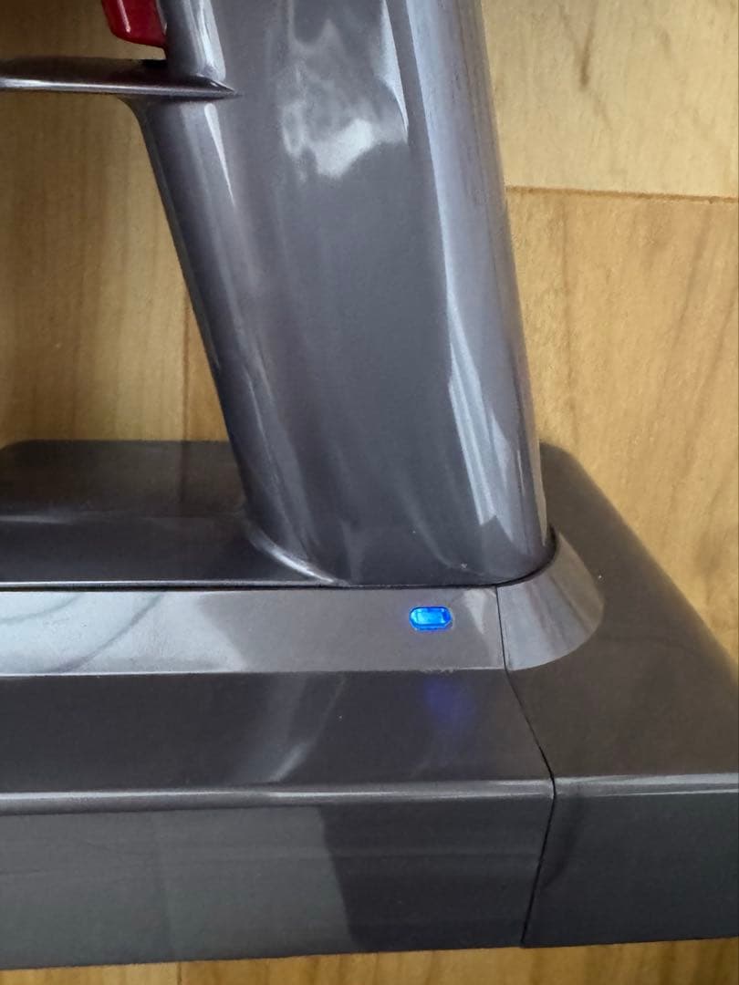 Dyson V7 Slim スティッククリーナー 本体