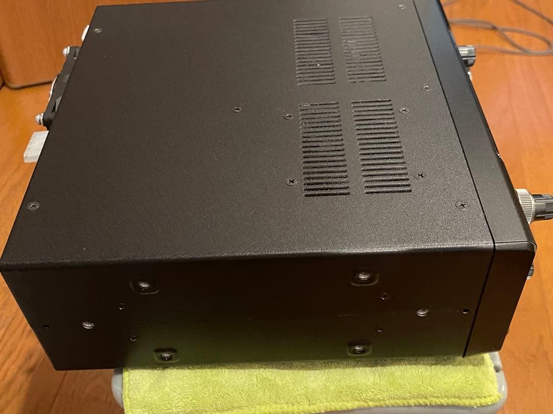 Icom IC-7300 100Wトランシーバー