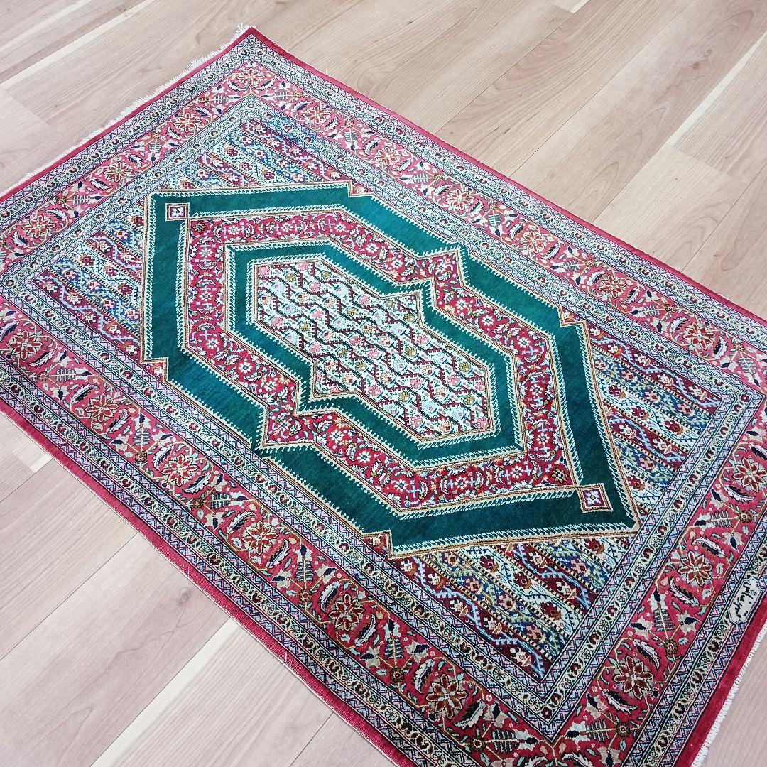 Y3261 高級ペルシャ絨毯 クム産 シルク100% 手織り 工房サイン