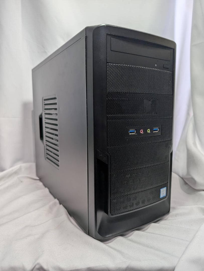 8画面対応 トレーダー向けPC Core i7 メモリ16GB 高速SSD