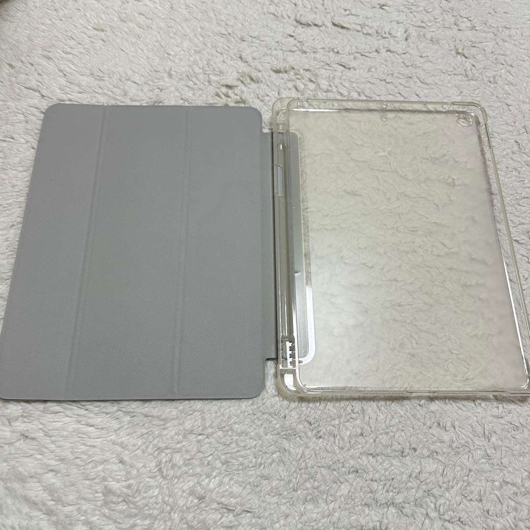 iPad 第7世代 32GB シルバー Wi‑Fi+Cellular ケース付