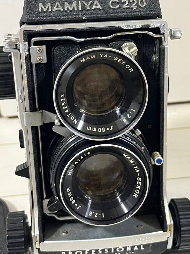 た*り様 MAMIYA C220 PROFESSIONAL 80mm F2.8