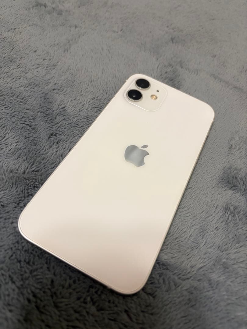 Apple iPhone 12 ホワイト 256GB SIMロック解除済みコード