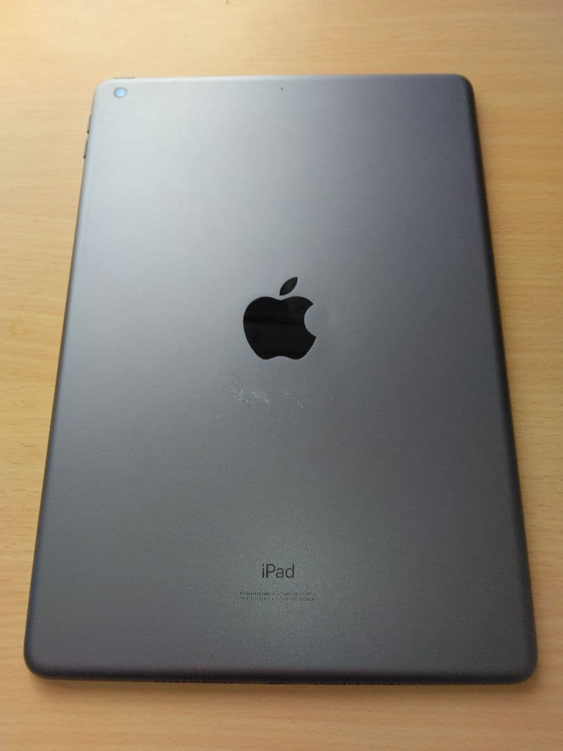 a*6様 Apple iPad（第８世代）iPadOS 26.2