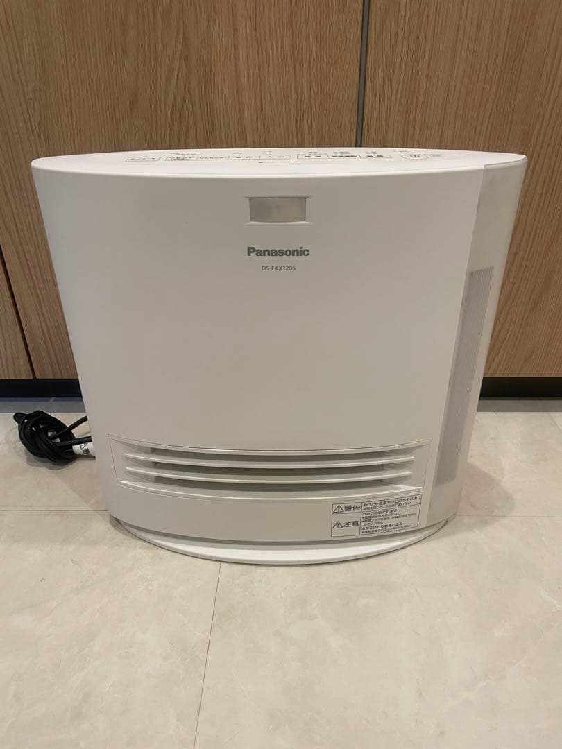 Panasonic 加湿セラミックファンヒーター　DS-FKX1206