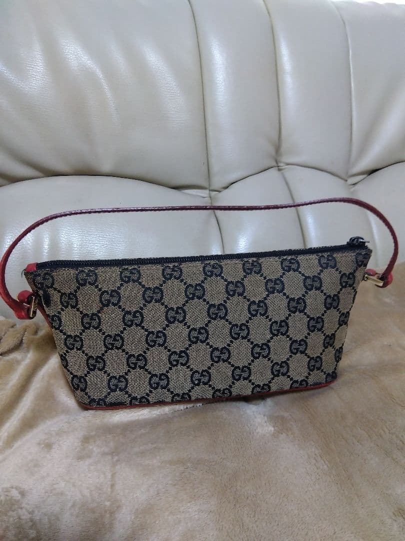 GUCCI グッチGG柄アクセサリーポーチ
