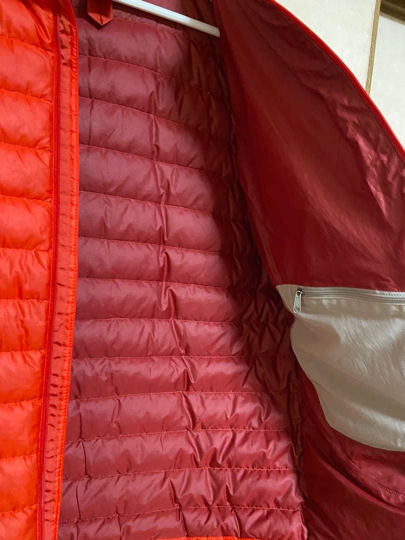 【patagonia】軽量ダウン　メンズ　L レッド