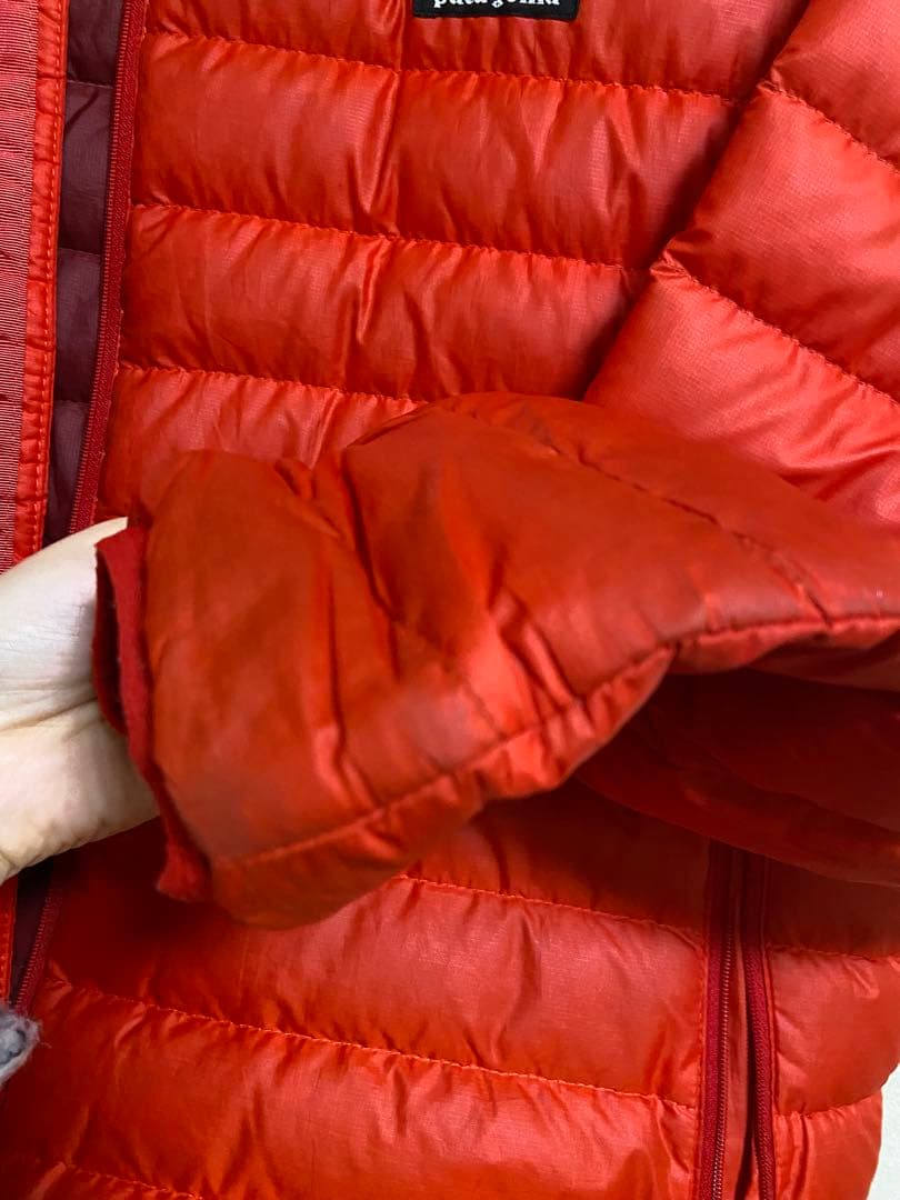 【patagonia】軽量ダウン　メンズ　L レッド